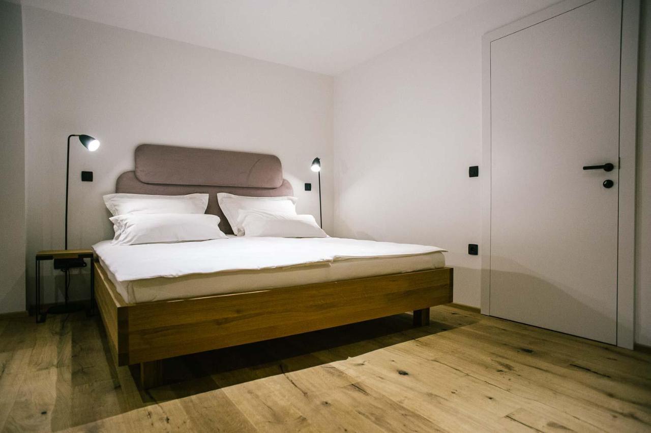 Vault Hotel Ljubljana Ruang foto